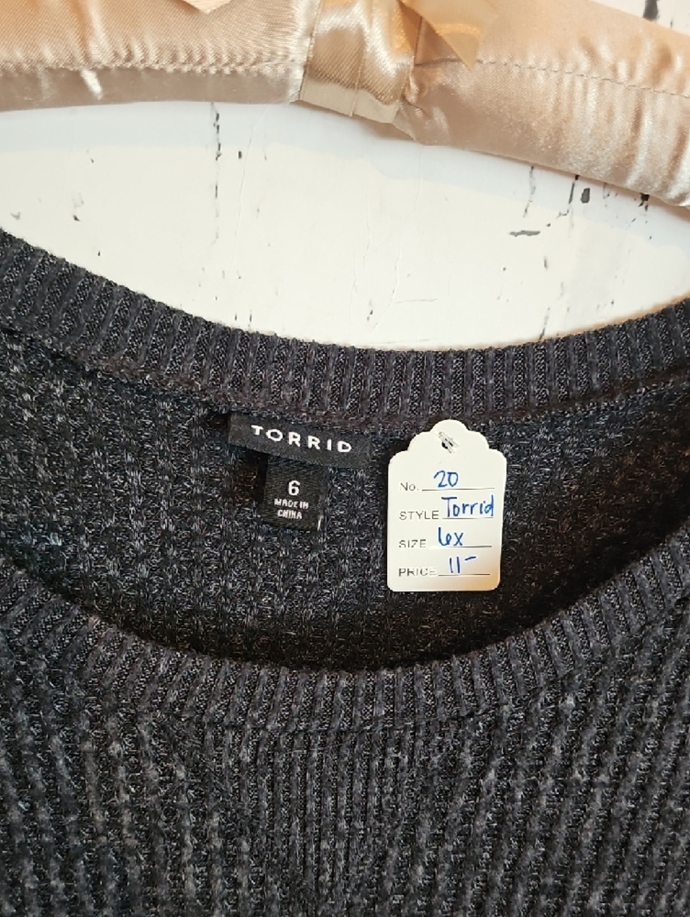 torrid Charcoal Ribbed Crewneck Sweater (20) - Picture 3 of 3